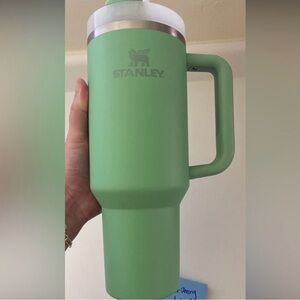 40oz Stanley tumbler
